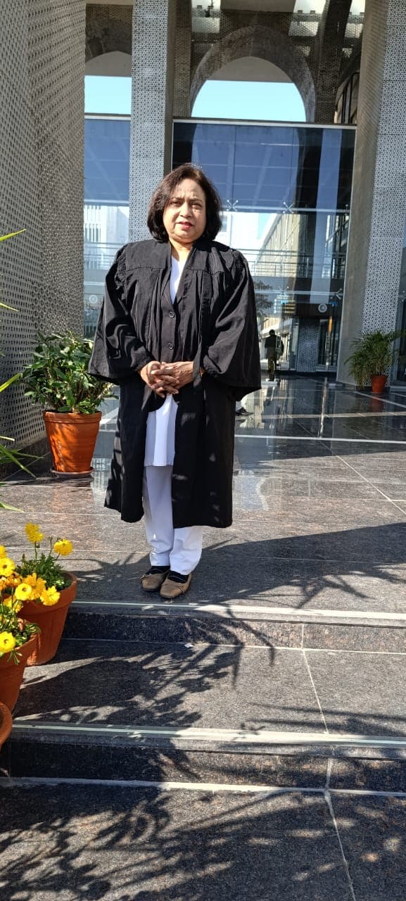 SHOEBA AKHTAR